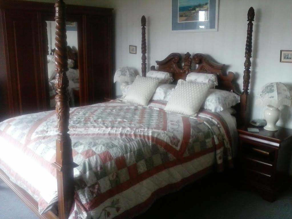 Wychwood House Bed & Breakfast Penally Exterior photo
